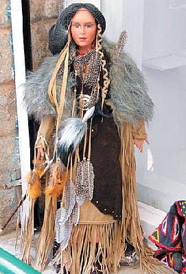 ಮೊದಲ ಗೊಂಬೆ