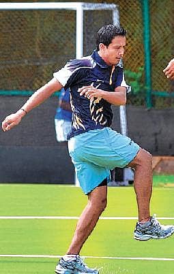 ಗೋಲುಪೆಟ್ಟಿಗೆಯ ಮುಂದೆ ಕರ್ನಾಟಕ ವೈಭವ