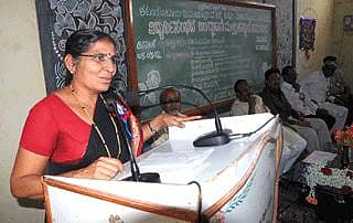 ಶಿಕ್ಷಣ ವೃತ್ತಿ ಆರಾಧಿಸುವವರೇ ಉತ್ತಮ ಶಿಕ್ಷಕರು