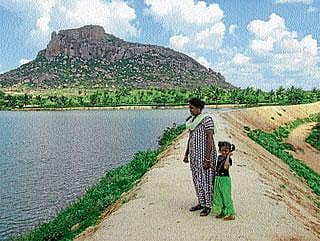 ಕನಸಿನ ಊರಿನ ಕದ ತೆರೆದ ಮಹಿಳೆಯರು