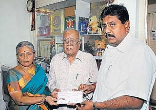 ನಿರ್ದೇಶಕ ಗೀತಪ್ರಿಯ ಅವರಿಗೆ ಮಹಾನಗರ ಪಾಲಿಕೆ ನೆರವು