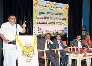 ಕನ್ನಡ ಪ್ರೇಮ: ಇಂಗ್ಲಿಷ್ ಜ್ಞಾನವೂ ಇರಲಿ