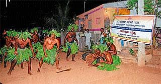 ಬುಡಕಟ್ಟು ಕಲೆ ಉಳಿಸಿ-ಬೆಳೆಸಿ