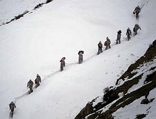 ಸಿಯಾಚಿನ್: ನೂರಾರು ಪಾಕ್ ಸೈನಿಕರು ಹಿಮಸಮಾಧಿ