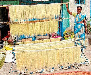 ಸುಡು ಬಿಸಿಲಿಗೆ ಶ್ಯಾವಿಗೆ ಬಳ್ಳಿ ಬಳಬಳ