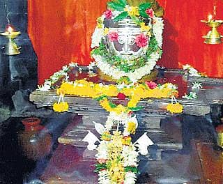 ರಟ್ಟೀಹಳ್ಳಿ ಕದಂಬೇಶ್ವರ