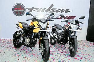 3 ಸ್ಪಾರ್ಕ್ಪ್ಲಗ್ನ ಪಲ್ಸರ್ 200ಎನ್ಎಸ್