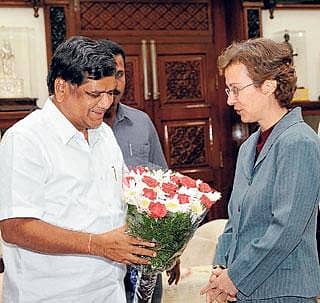 ಉಪ ಮುಖ್ಯಮಂತ್ರಿ ಹುದ್ದೆಗೆ ಸಂವಿಧಾನದ ಮಾನ್ಯತೆ ಇಲ್ಲ