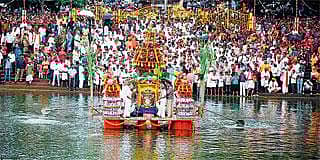 ಧನ್ಯತೆ ಮೂಡಿಸಿದ ಶ್ರಾವಣ ಜಲರಥೋತ್ಸವ