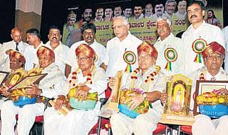 ಕರ್ನಾಟಕ ರತ್ನ ಮಾಚಿದೇವ ಪ್ರಶಸ್ತಿ ಪ್ರದಾನ ಸಮಾರಂಭದಲ್ಲಿ ಬಿಎಸ್‌ವೈ