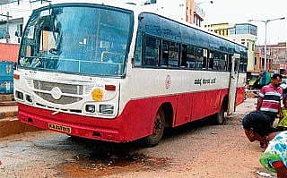 ರಸ್ತೆಗಿಳಿದರೆ ಮೈ, ಕೈ ನೋವು...