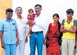 ಹೆತ್ತವರಿಂದ ಅನಾಥಾಶ್ರಮಕ್ಕೆ ಮಗು ಹಸ್ತಾಂತರ