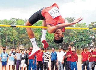 ವಿಟಿಯು ಅಂತರ ಕಾಲೇಜು ಅಥ್ಲೆಟಿಕ್ಸ್ : ಹರ್ಷಿತ್, ಎಲಿಜಬೆತ್ ಕೂಟ ದಾಖಲೆ