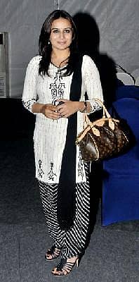 ಪೂಜಾ ಪಟ್ಟುಗಳು