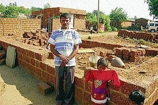 ನಿರ್ಮಾಣ ಕಾಮಗಾರಿ ಸ್ಥಗಿತ