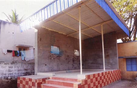 ದಾವಣಗೆರೆ ತಾಲ್ಲೂಕಿನ ಆವರಗೊಳ್ಳ ಗ್ರಾಮದಲ್ಲಿ ನಿರ್ಮಾಣ ಹಂತದಲ್ಲಿರುವ ಕುಡಿಯುವ ನೀರಿನ ಶುದ್ಧೀಕರಣ ಘಟಕದ ಶೆಡ್.