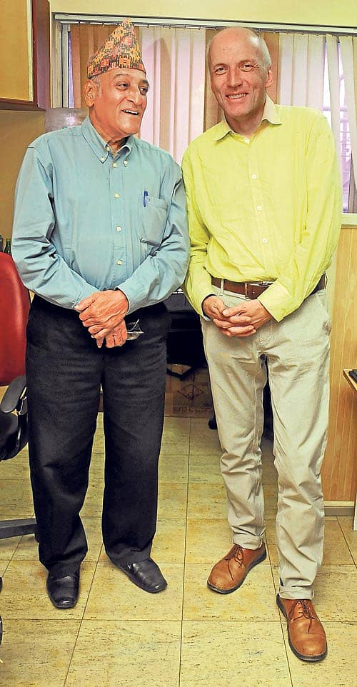 ಕಂಡಿರದ ಬದುಕಿನ ಚಿತ್ರಗಳು