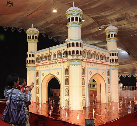 ಸಕ್ಕರೆಯಿಂದ ತಯಾರಿಸಲಾದ ಚಾರ್‌ಮಿನಾರ್‌