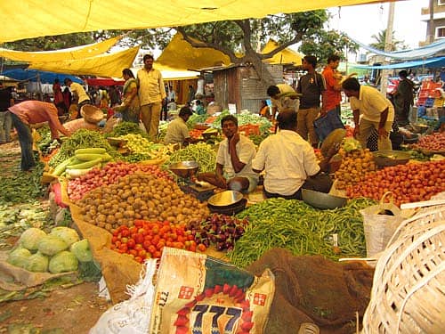 ವರ್ತೂರು ಸಂತೆಯಲ್ಲಿ ಕೋಳಿ ಮಸಾಲೆ