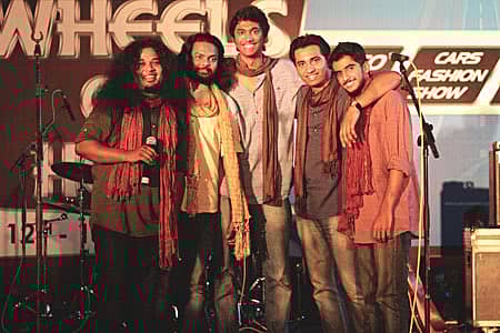 ತಂಡದ ಸದಸ್ಯರಾದ ಕ್ಸೇವಿಯರ್ ವಿಶಾಲ್, ಶ್ರೀಧರ್ ವರದರಾಜನ್, ರವೀಶ್ ಟಿರ್ಕೆ, ಯದುನಂದನ್ ನಾಗರಾಜ್ ಮತ್ತು ಅರ್ಜುನ್ ಎಂ.ಪಿ.ಎನ್.