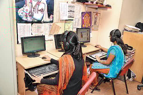 ಶಾಂತಿನಗರದಲ್ಲಿರುವ ಬಿಎಂಟಿಸಿ  ಕೇಂದ್ರ ಕಚೇರಿಯಲ್ಲಿರುವ  ಕಾಲ್‌ ಸೆಂಟರ್‌ನ ನೋಟ