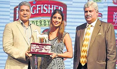 ಕಿಂಗ್‌ ಫಿಷರ್‌ ಡರ್ಬಿ ರೇಸ್‌ನ ಟ್ರೋಫಿ