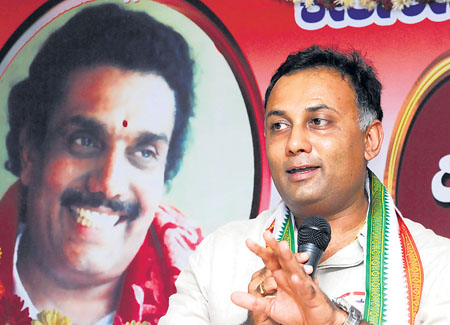 ನಾಯಿ ಬೊಗಳಿದರೆ ದೇವಲೋಕ ಹಾಳಾಗೋದಿಲ್ಲ