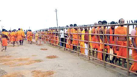 <div class="paragraphs"><p>ದತ್ತಮಾಲಾ ಅಭಿಯಾನ</p></div>