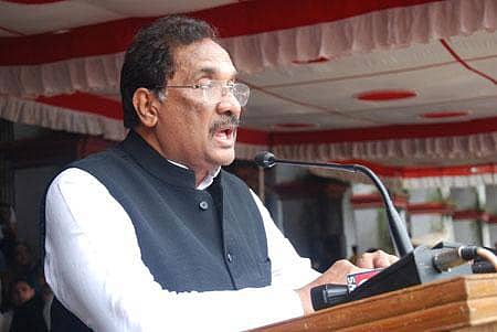 ‘ಅಯೋಗ್ಯ ಎನ್ನಲು ಜೋಶಿಗೆಷ್ಟು ಧೈರ್ಯ?’