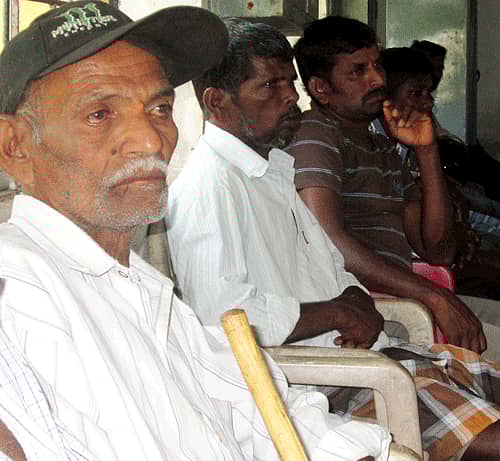 ಕುಮಟಾದಲ್ಲಿ ನಡೆದ ಕಾರ್ಯಕ್ರಮದಲ್ಲಿ ಪಾಲ್ಗೊಂಡಿದ್ದ ಅಂಬಿಗ ಸಮಾಜದ ಅಭಿಮಾನಿಗಳು