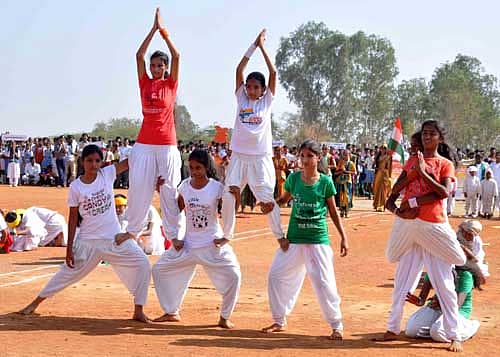 ವಿದ್ಯಾರ್ಥಿಗಳು ನೃತ್ಯದ ಮೂಲಕ ದೇಶ ಪ್ರೇಮವನ್ನು ಸಾರಿದರು