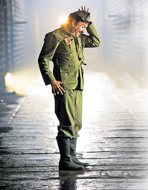 ಪುಷ್ಪಕ ವಿಮಾನ ಚಿತ್ರದಲ್ಲಿ ರಮೇಶ್ ಅರವಿಂದ್