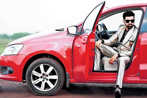 ರೂಪದರ್ಶಿ ಗೋಮ್‌ಜಿ ಕಬಾಡಿ