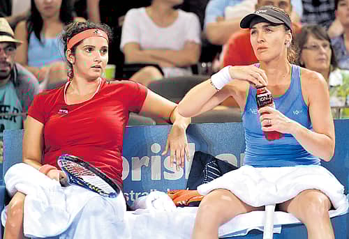 ಸಾನಿಯಾ ಮಿರ್ಜಾ ಮತ್ತು ಮಾರ್ಟಿನಾ ಹಿಂಗಿಸ್ ಸಂಗ್ರಹ ಚಿತ್ರ