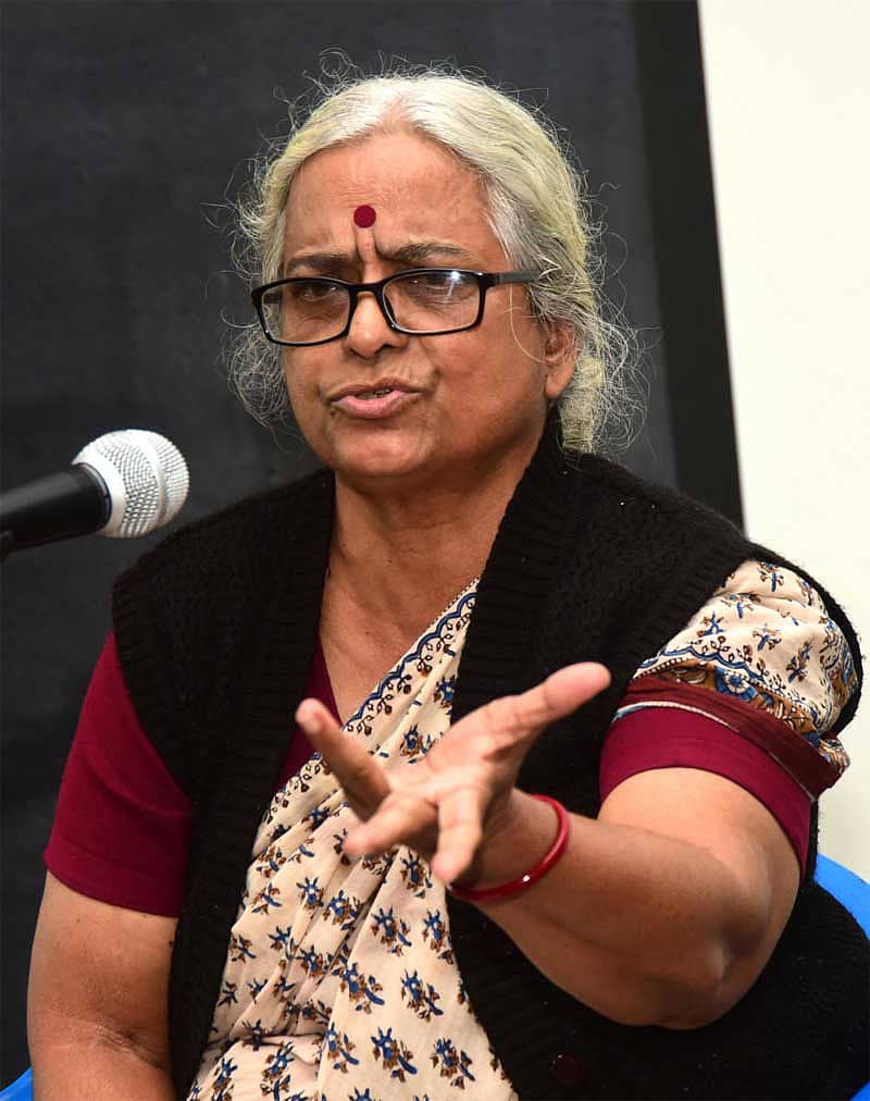 ಕಾರ್ಯಕ್ರಮದಲ್ಲಿ ಚಿತ್ರಾ ಸಹಸ್ರಬುದ್ಧೆ ಮಾತನಾಡಿದರು