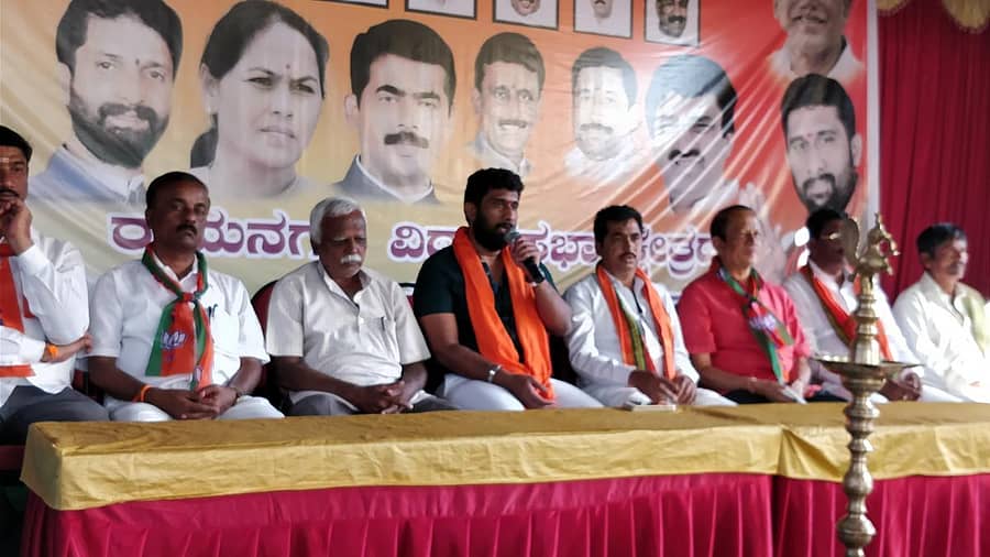 ಪತ್ರಿಕಾಗೋಷ್ಠಿಯಲ್ಲಿ ಬಿಜೆಪಿ ಮುಖಂಡ ಜಗದೀಶ ಗೌಡ ಮಾತನಾಡಿದರು