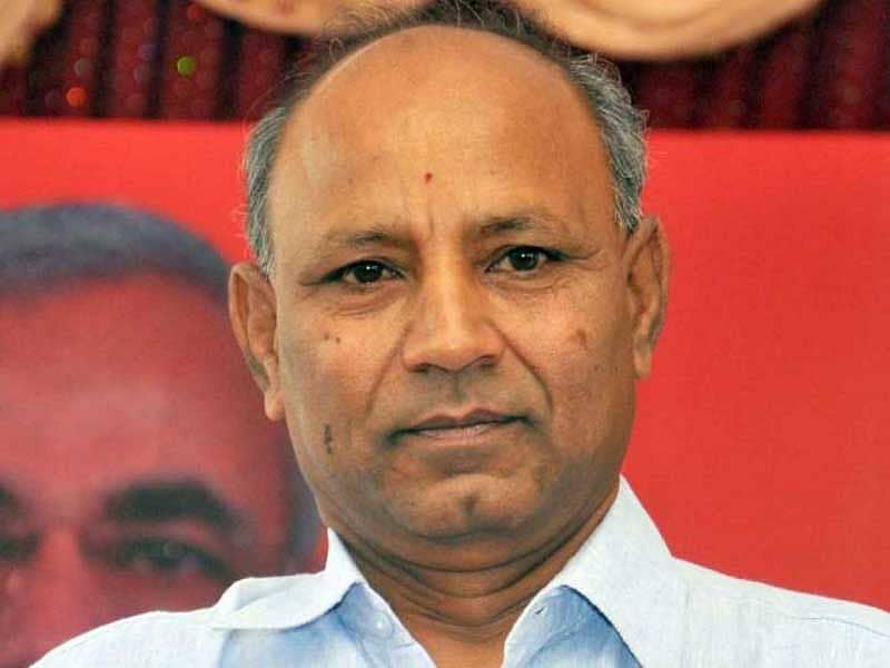 ‘ಮೋದಿಗೆ ಜೀ ಹುಜೂರ್ ಎನ್ನದಿದ್ದರೆ ಉಳಿಗಾಲ ಇಲ್ಲ’