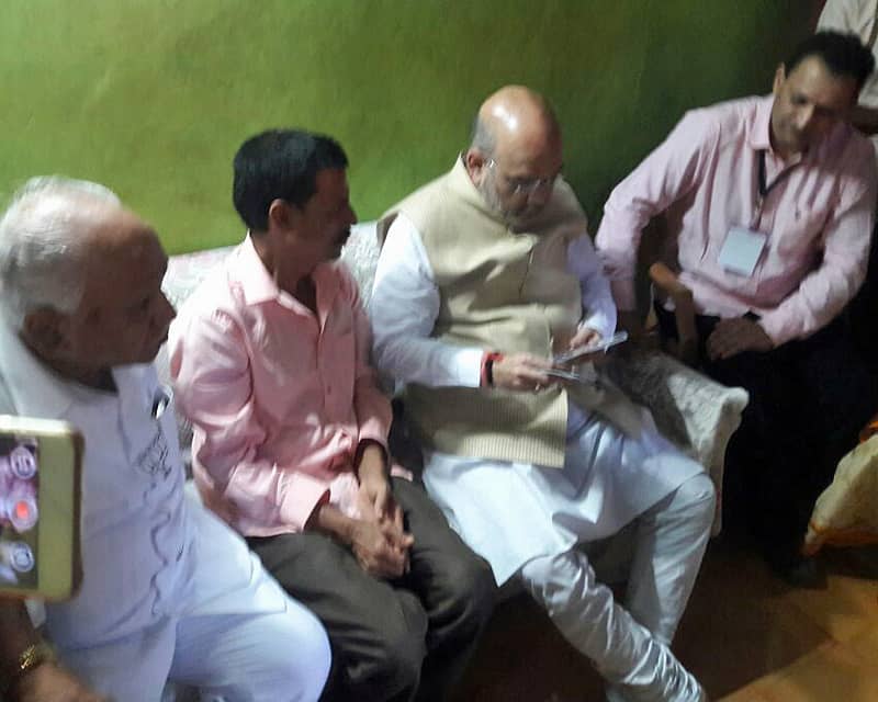 ಪರೇಶ ಮೇಸ್ತ ಮನೆಗೆ ಅಮಿತ್ ಶಾ ಭೇಟಿ