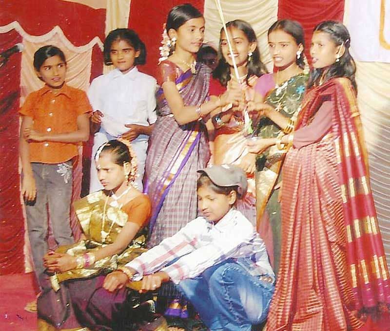 ಹುಮನಾಬಾದ್ ತಾಲ್ಲೂಕು ಸಿಂಧನಕೇರಾ ಸರ್ಕಾರಿ ಹಿರಿಯ ಪ್ರಾಥಮಿಕ ಶಾಲೆ ವಾರ್ಷಿಕೋತ್ಸವದಲ್ಲಿ ಮಕ್ಕಳು ಸಾಂಸ್ಕೃತಿಕ ಕಾರ್ಯಕ್ರಮ ಪ್ರದರ್ಶಿಸಿದರು