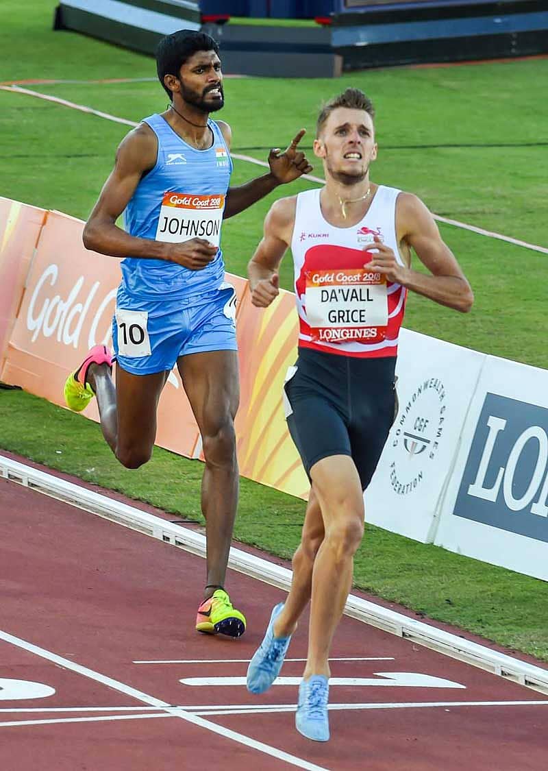 ಭಾರತದ ಜಿನ್ಸನ್ ಜಾನ್ಸನ್ (ಹಿಂದಿನವರು) ಗುರಿಯತ್ತ ಮುನ್ನುಗ್ಗಿದ ರೀತಿ ಪಿಟಿಐ ಚಿತ್ರ