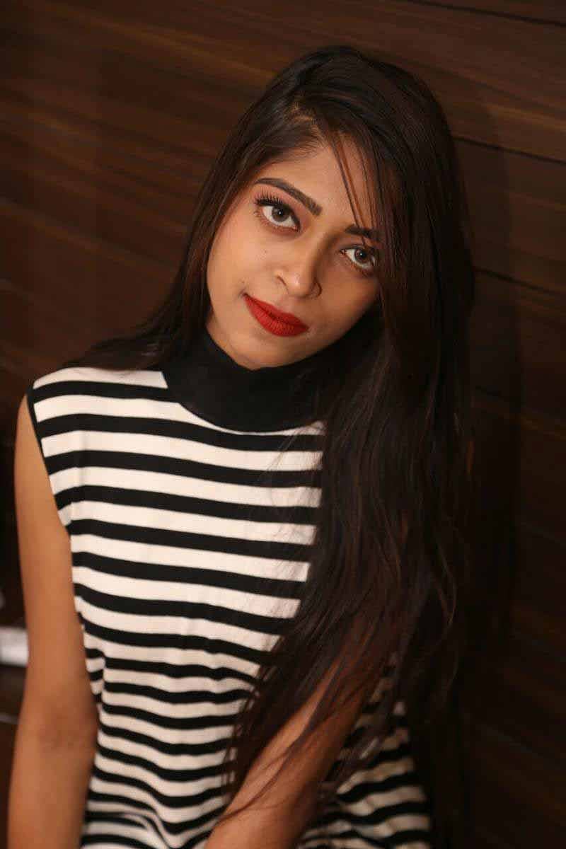 ದೀಪಾ, ರೂಪದರ್ಶಿ