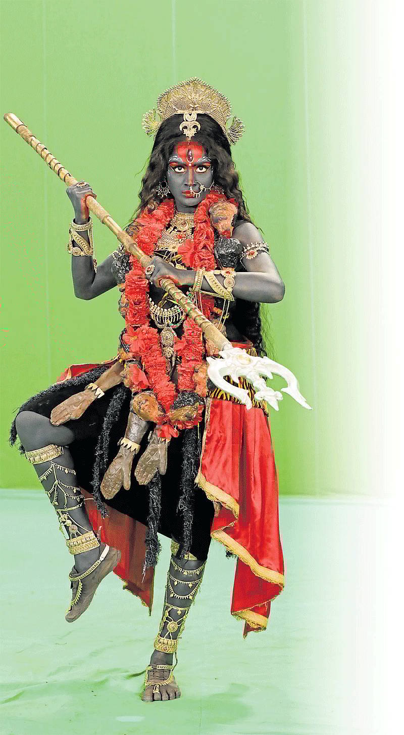 ಮಹಾಕಾಳಿ ಪಾತ್ರದಲ್ಲಿ ಕಾವ್ಯ