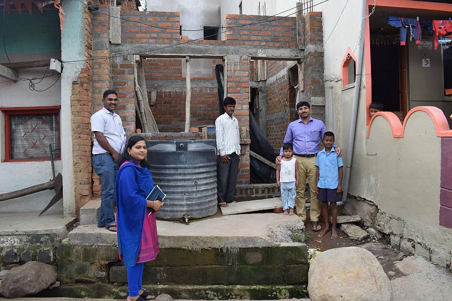 ಬೆಳಗಾವಿ ತಾಲ್ಲೂಕಿನ ಬಸ್ತವಾಡದಲ್ಲಿ ವಸತಿ ಯೋಜನೆಗಳ ಪ್ರಗತಿಯನ್ನು ಜಿಲ್ಲಾ ಪಂಚಾಯ್ತಿ ಸಿಇಒ ಆರ್. ರಾಮಚಂದ್ರನ್ ಬುಧವಾರ ವೀಕ್ಷಿಸಿದರು