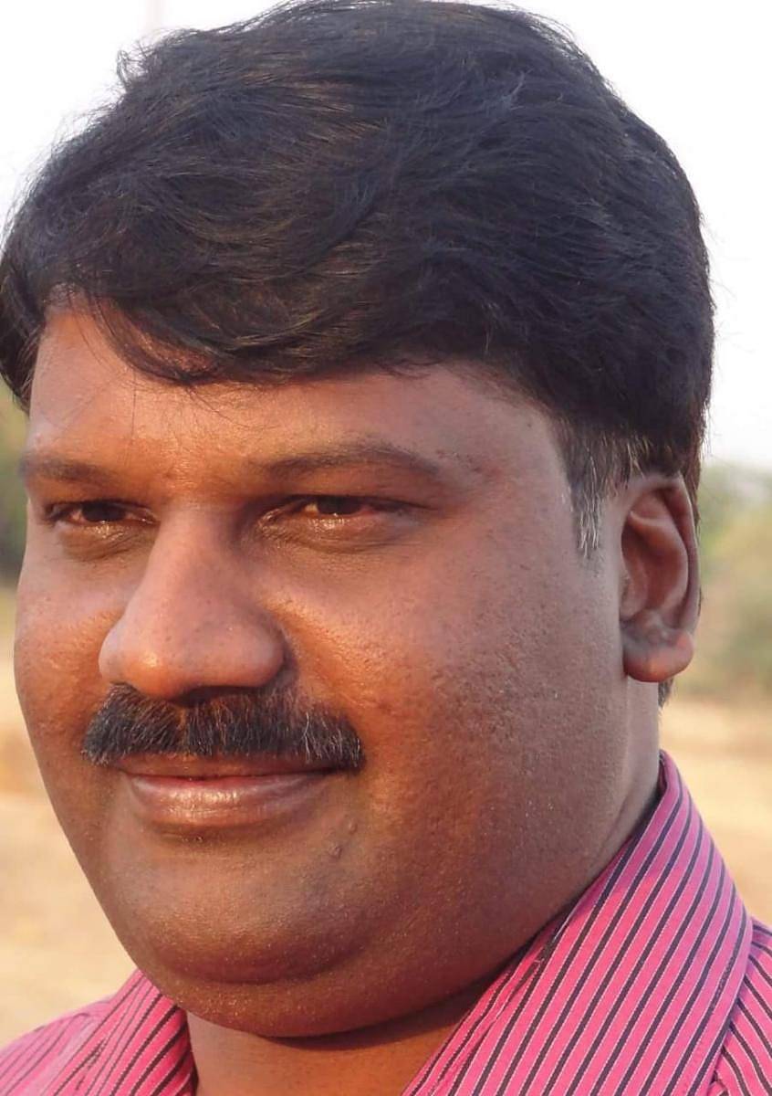 ಡಾ.ವೆಂಕಟಗಿರಿ ದಳವಾಯಿ