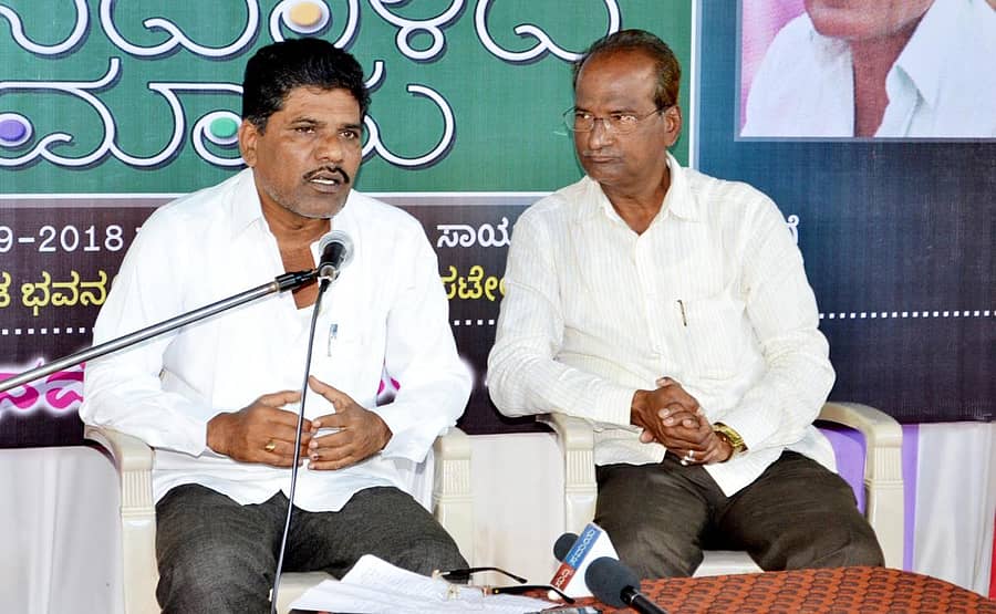 ಮನದಾಳದ ಮಾತು ಕಾರ್ಯಕ್ರಮದಲ್ಲಿ ರಾಜಣ್ಣ ಜೇವರ್ಗಿ ಮಾತನಾಡಿದರು