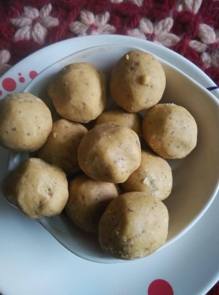 ಕಡಲೆ ಹಿಟ್ಟಿನ ಲಾಡು