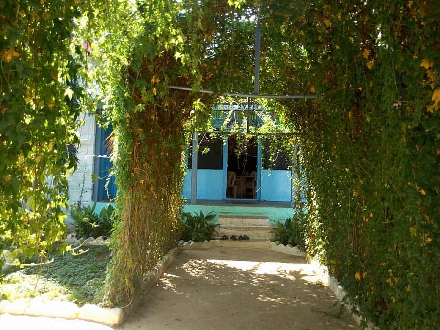 ಶಿರಹಟ್ಟಿ ತಾಲ್ಲೂಕಿನ ಹೊಳೆ ಇಟಗಿ ಗ್ರಾಮದ ಸರ್ಕಾರಿ ಪ್ರಾಥಮಿಕ ಶಾಲೆಗೆ ಸ್ವಾಗತ ಕೋರುವ ಹಸಿರು ಕಮಾನು