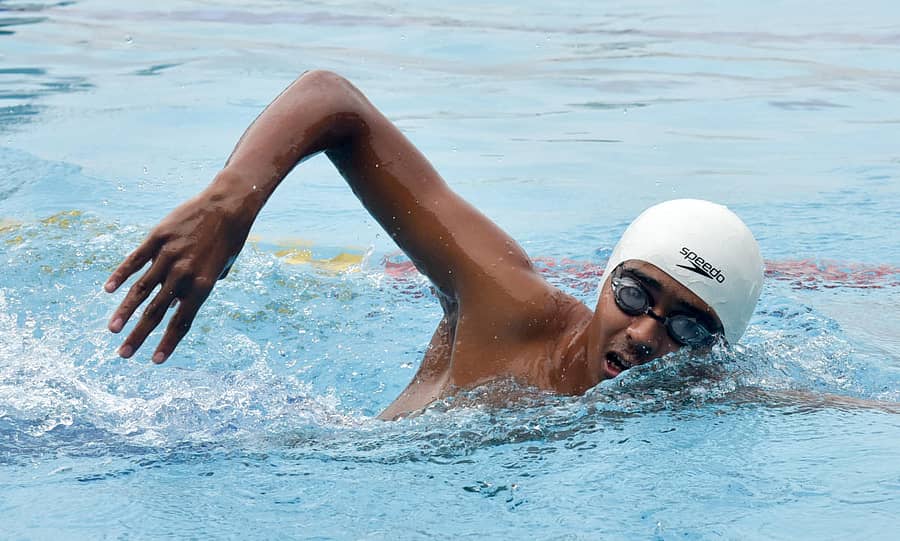 400 ಮೀ. ಫ್ರೀಸ್ಟೈಲ್ ಸ್ಪರ್ಧೆಯಲ್ಲಿ ಚಿನ್ನ ಗೆದ್ದ ಬೆಂಗಳೂರಿನ ಬಿಎಸಿಯ ಮೋಹಿತ್