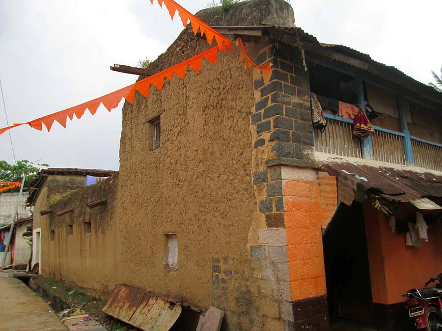 ಶಿಗ್ಗಾವಿಯ ರಾಘವೇಂದ್ರ ದೇವಸ್ಥಾನದ ಓಣಿಯಲ್ಲಿರುವ ಸುಧಾಮೂರ್ತಿ ಹುಟ್ಟಿದ ಮನೆ