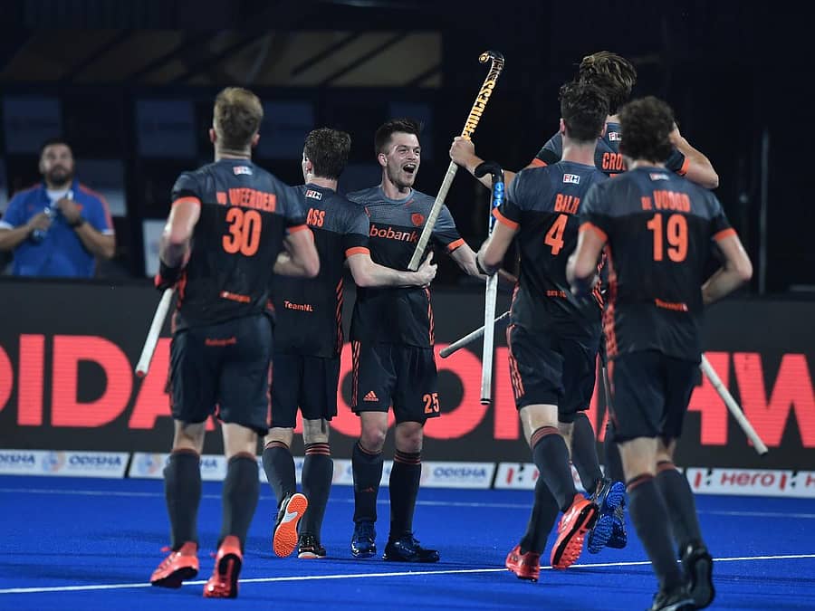 ಮಲೇಷ್ಯಾ ವಿರುದ್ಧ ಆರನೇ ಗೋಲು ಗಳಿಸಿದ ಬ್ರಿಂಕ್‌ಮ್ಯಾನ್ ಥಿಯರಿ ಅವರ ಸಂಭ್ರಮ